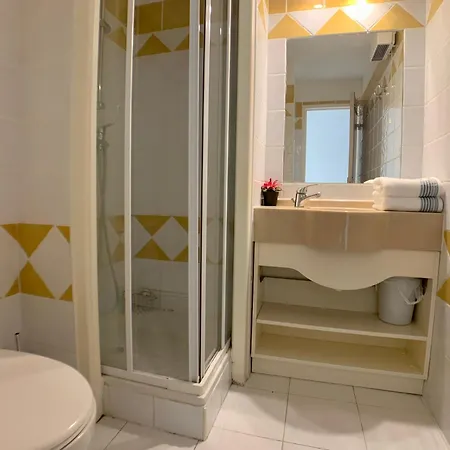 Francia Bat Gogh Avec Piscine דירה
